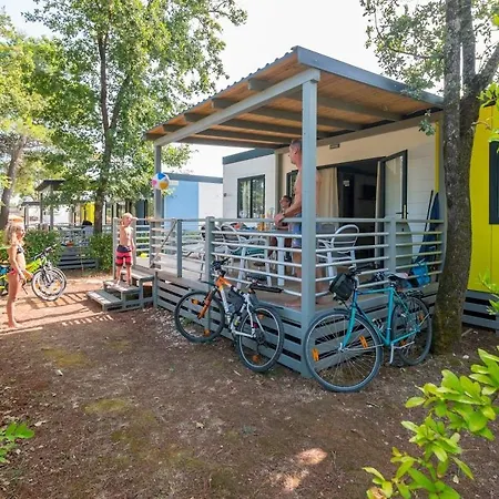 Mobile Homes Solaris Vacanceselect Prázdninový areál 4*