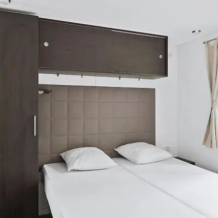 Mobile Homes Solaris Vacanceselect 4* Šibenik
