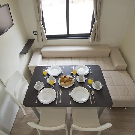 Prázdninový areál Mobile Homes Solaris Vacanceselect 4*